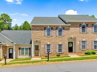 4198 Pickering Dr, Hickory, NC 28602