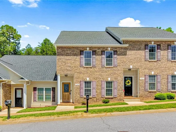 4198 Pickering Dr, Hickory, NC 28602