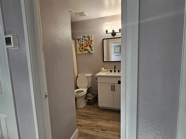 457 N Lamb Blvd #E — Photo 8