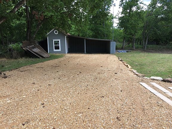 Out Building/Carport