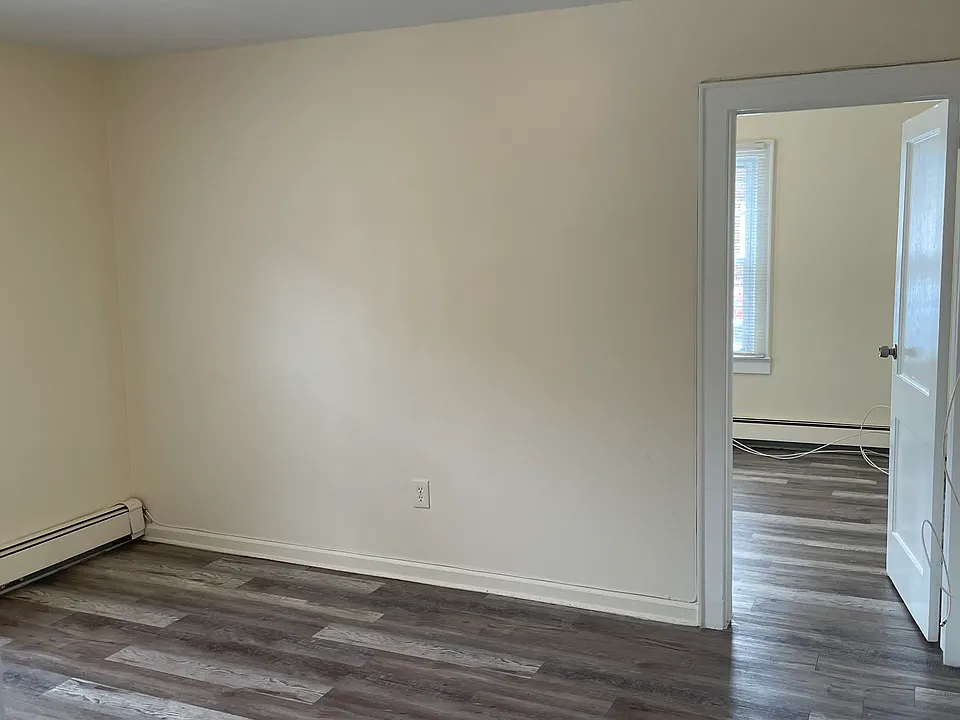 Livingroom to Bedroom