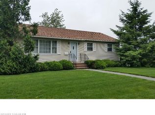 23 Hillcrest Dr, Brewer, ME 04412