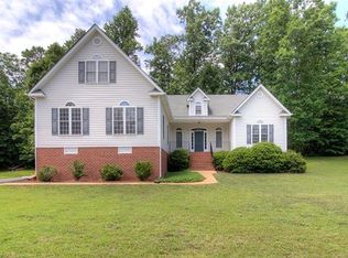 14318 Beachmere Dr, Chester, VA 23831
