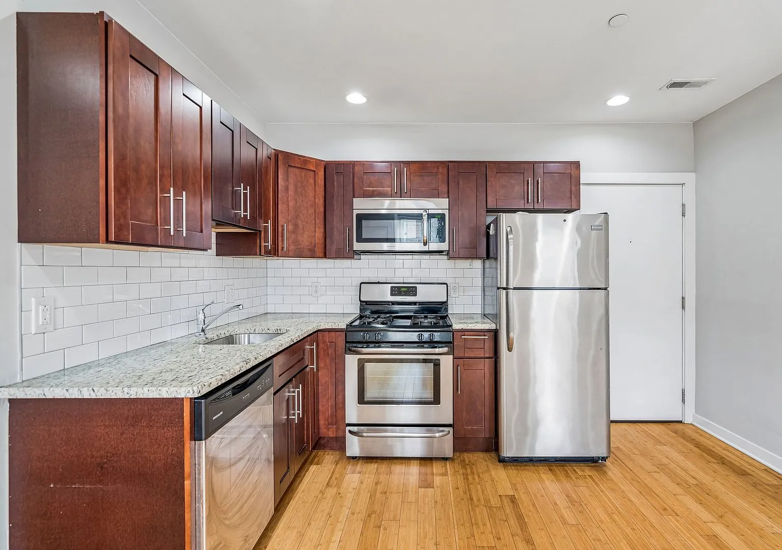 3044 Richmond Street — Photo 1