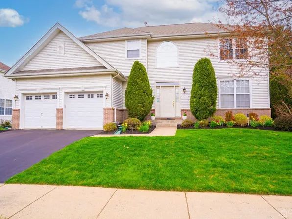21 Narrows Way, Monroe Township, NJ 08831