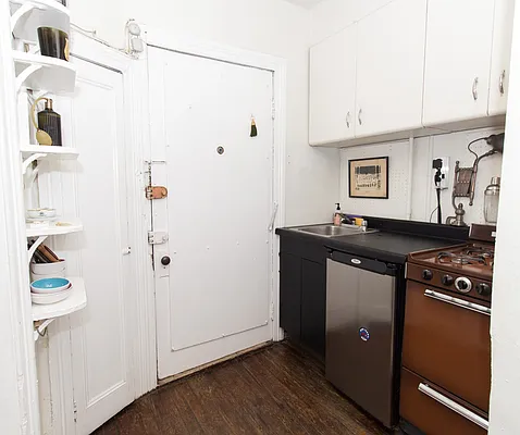 Rented by Corcoran | media 8