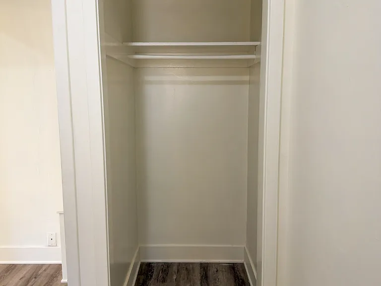 545 N Marengo Ave #1 — Photo 19