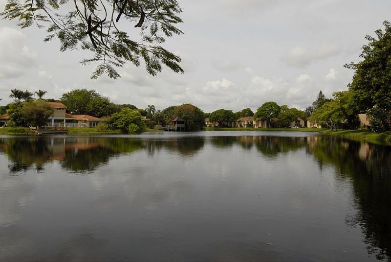 1st image of 251 Jacaranda Dr