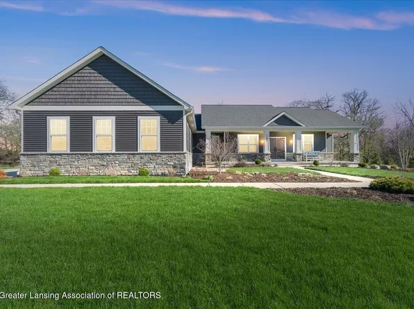 7365 Cross Creek Dr, Laingsburg, MI 48848