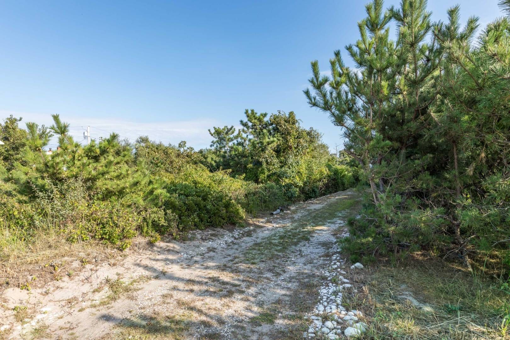 67 Soundview Dr, Montauk, NY 11954 Out East