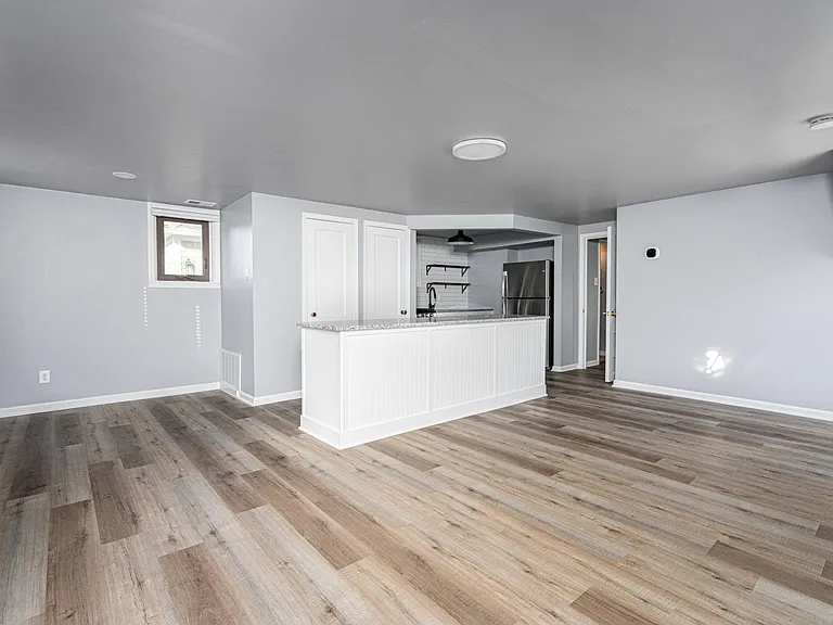 1802 N Talbott St #1 — Photo 2
