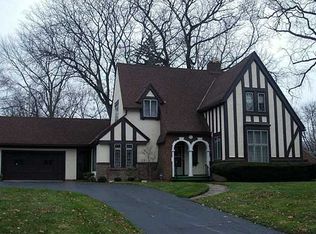 2928 Meadowwood Dr, Toledo, OH 43606