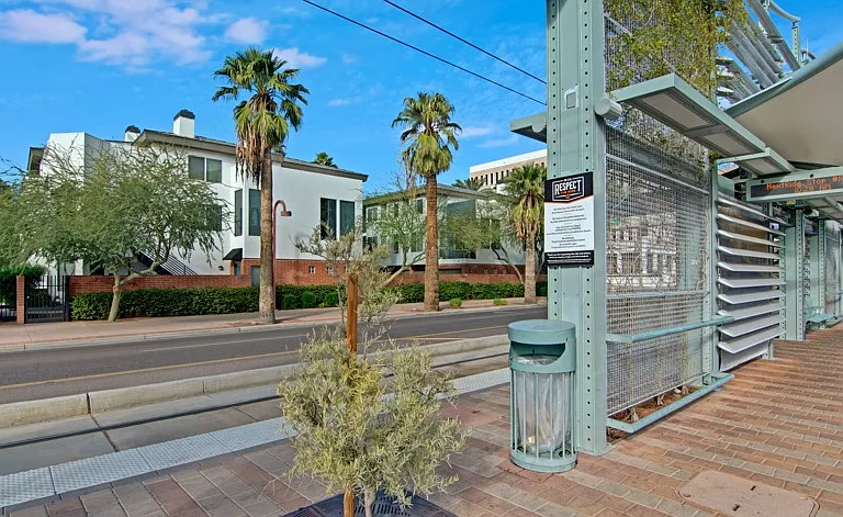 Pavilions on Central Apartments — Photo 29