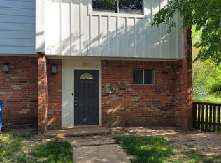 705 W Tyler St, Ennis, TX 75119
