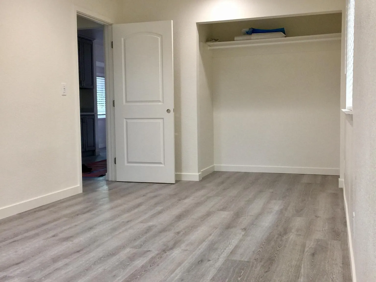 2 bed, 922 sqft, $3,450 — Photo 4