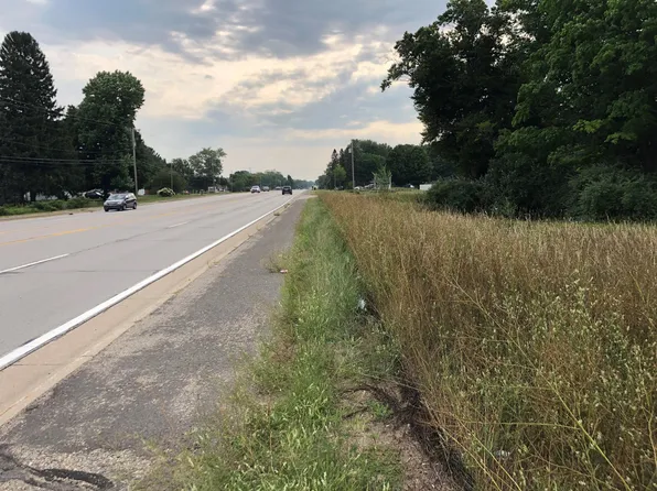 1833 W Us Highway 10, Scottville, MI 49454