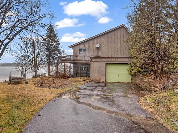 4th image of 40453 Lake Volney Ln