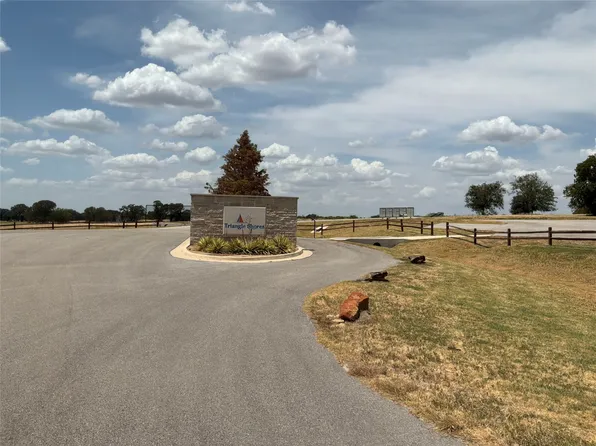 LOT 49 With Boat Sli 12 Triangle Shrs, Corsicana, TX 75109
