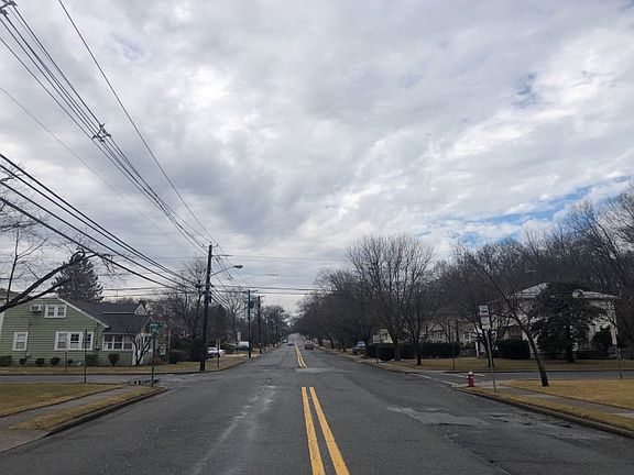 5th image of 39-19 Morlot Ave