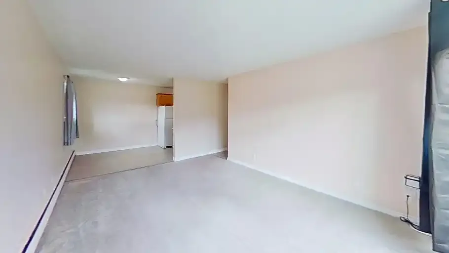 2 bed, 1.0 bath, $1,300 — Photo 3