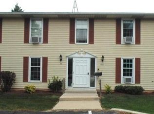 3925 Country Pl APT B, Sheboygan, WI 53081