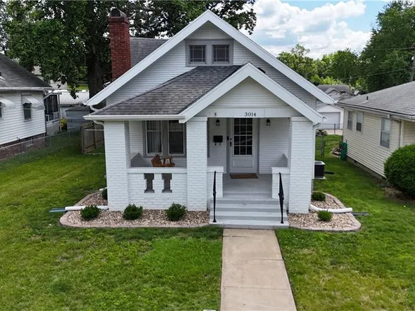 3014 Angelique St, Saint Joseph, MO 64501