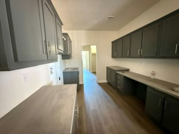 5th image of 11892 E Stewert Dr #101