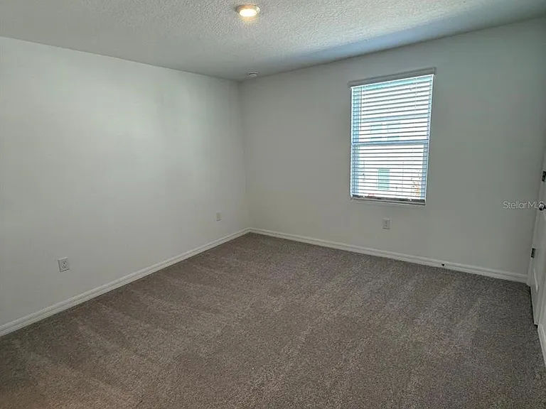 2976 Skyline Loop — Photo 16