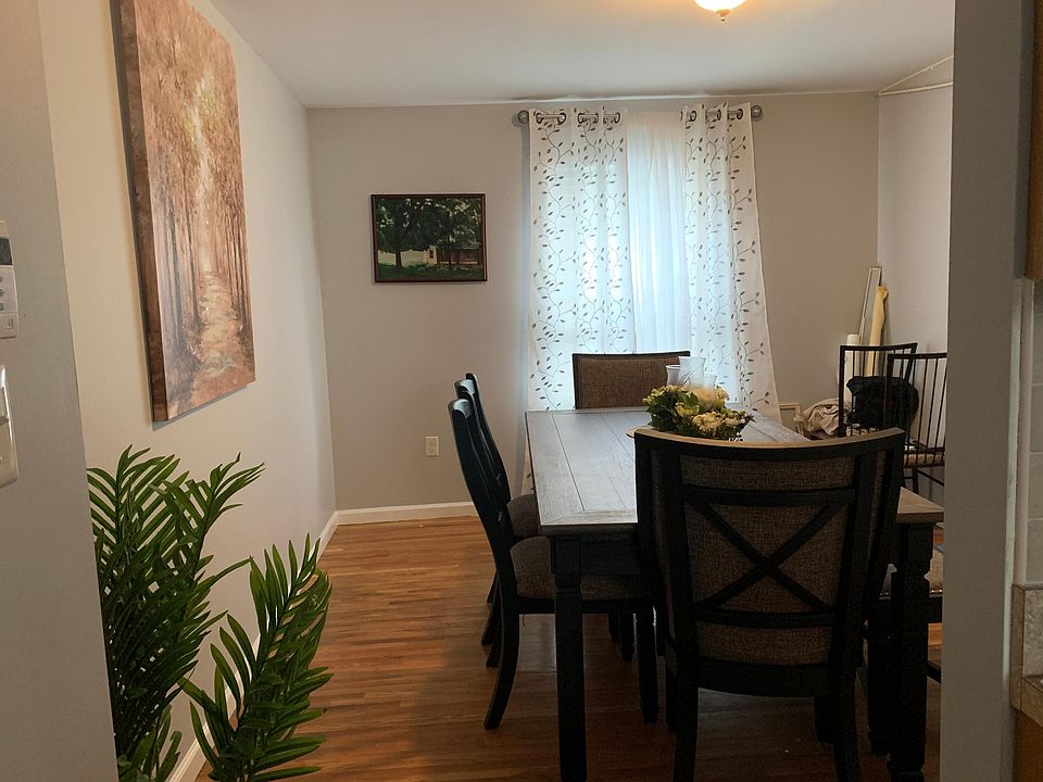 1st image of 831-835 S 15th St #1
