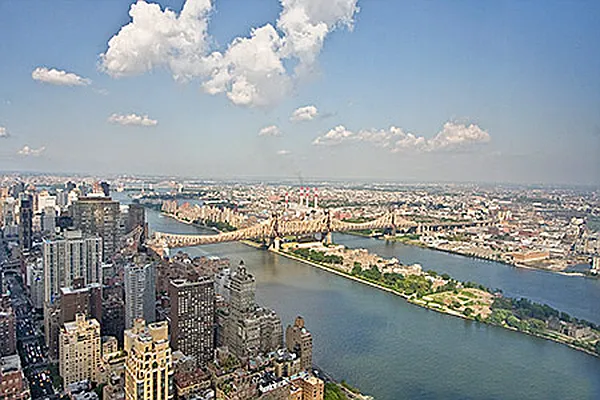 Sold by Trump International Realty | media 19