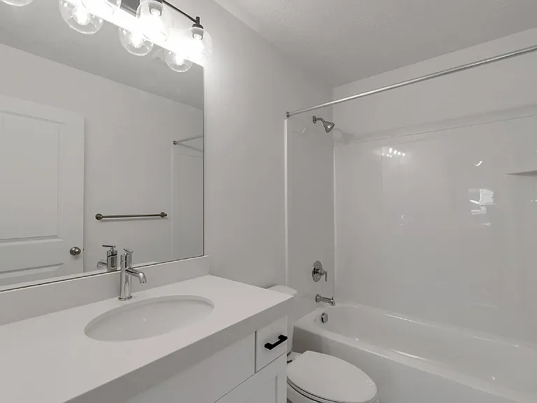 1398 N Meadow Ln — Photo 16
