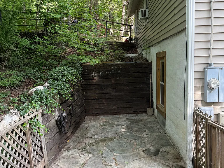 Bowers Rd — Photo 2