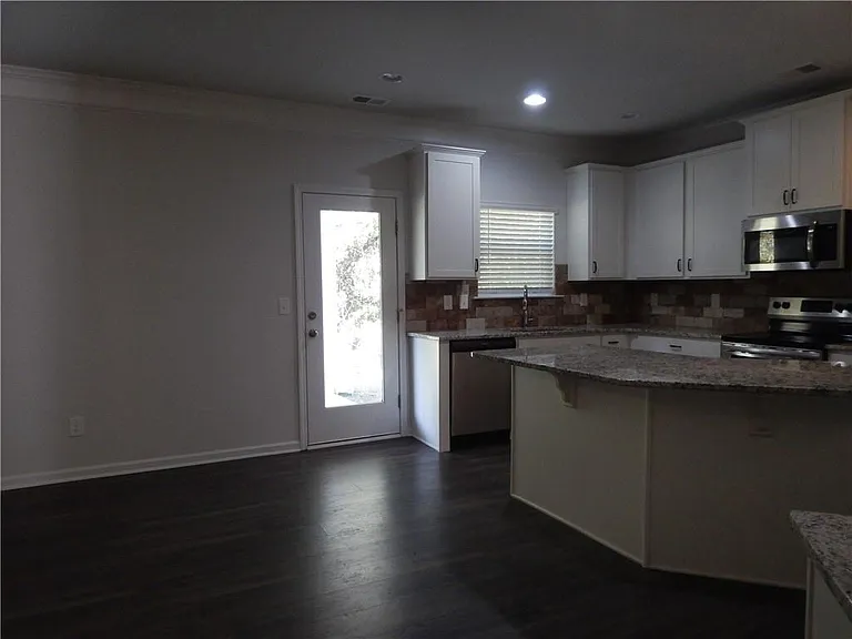 720 Country Ridge Dr — Photo 7