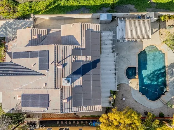 32764 Lambeth St, Winchester, CA 92596