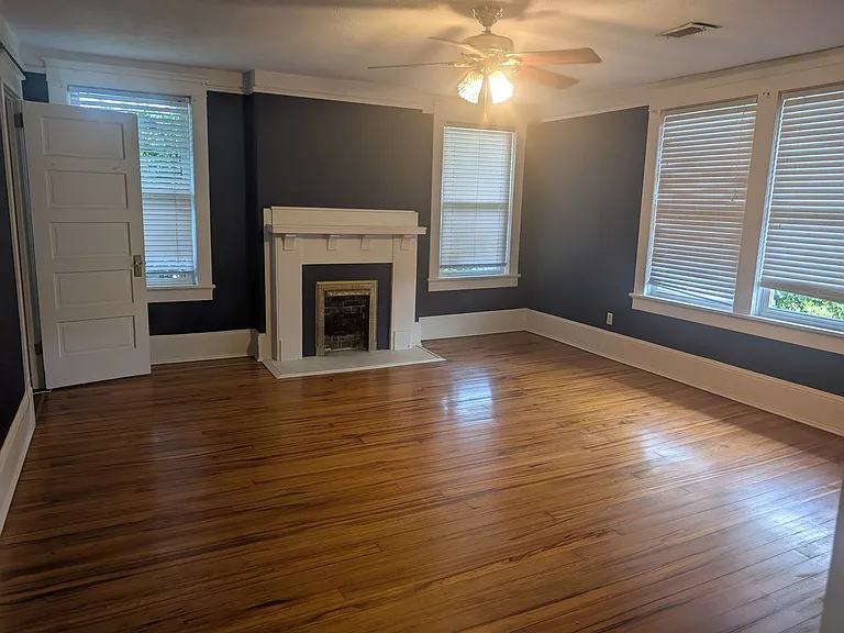 207 W Main St — Photo 11