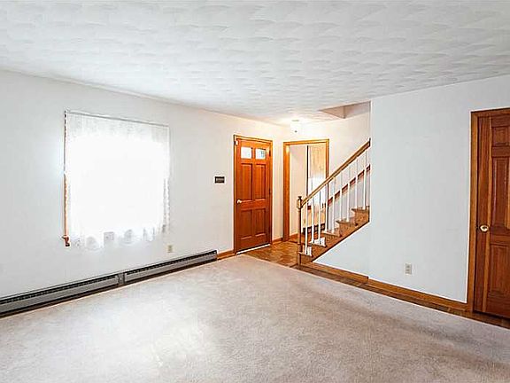 5th image of 1926 Lee St