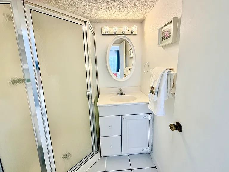 4158 Tamiami Trl #B8 — Photo 25