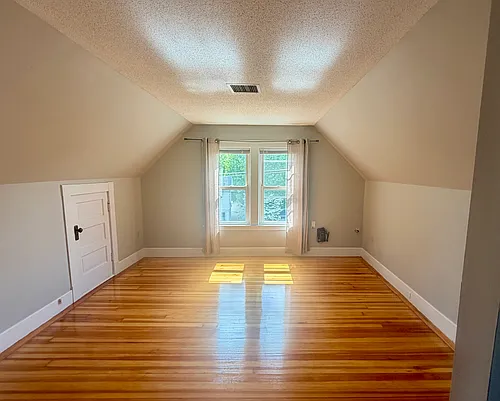 20-22 Florence St #3 Photo 1