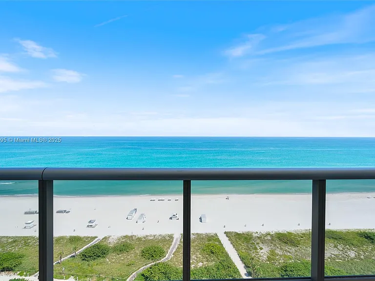 5875 Collins Ave #1902 — Photo 48