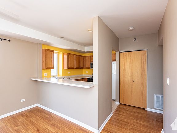 3rd image of 6238 26th St Unit 501