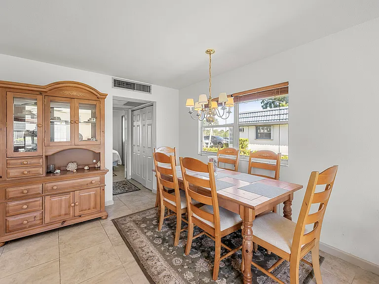 43 Waterford Cir #B — Photo 12