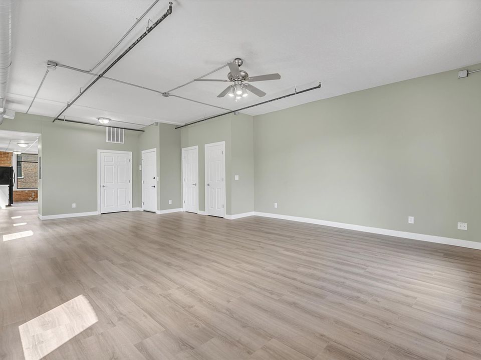 2nd image of 400 N Main St #202