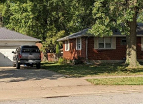 2nd image of 2579 Pontoon Rd