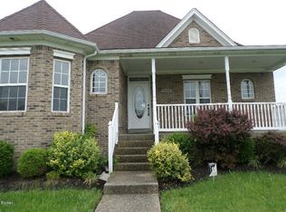 3308 Dr William Weathers Dr, Louisville, KY 40211