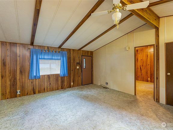 5th image of 2535 70th Avenue SW #39