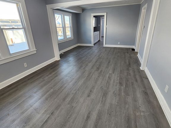 2nd image of 3817 Mersington Ave