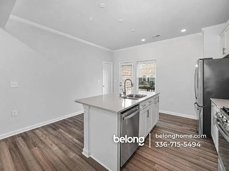 5243 Forsyth Park St — Photo 7