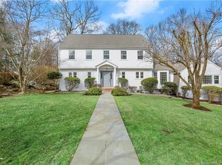 25 Winding Ln, Darien, CT 06820