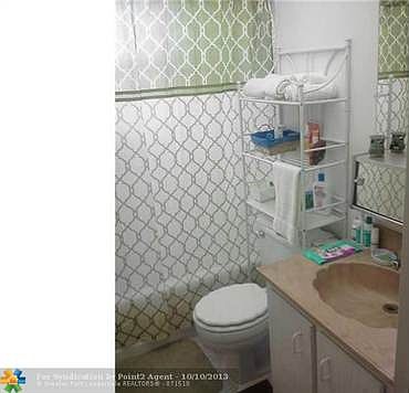 4th image of 1830 SW 81st Ave APT 4304