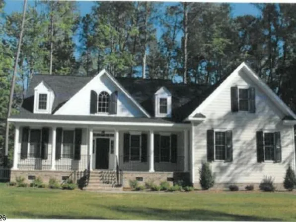 205 Heath Rd, Flemington, NJ 08822